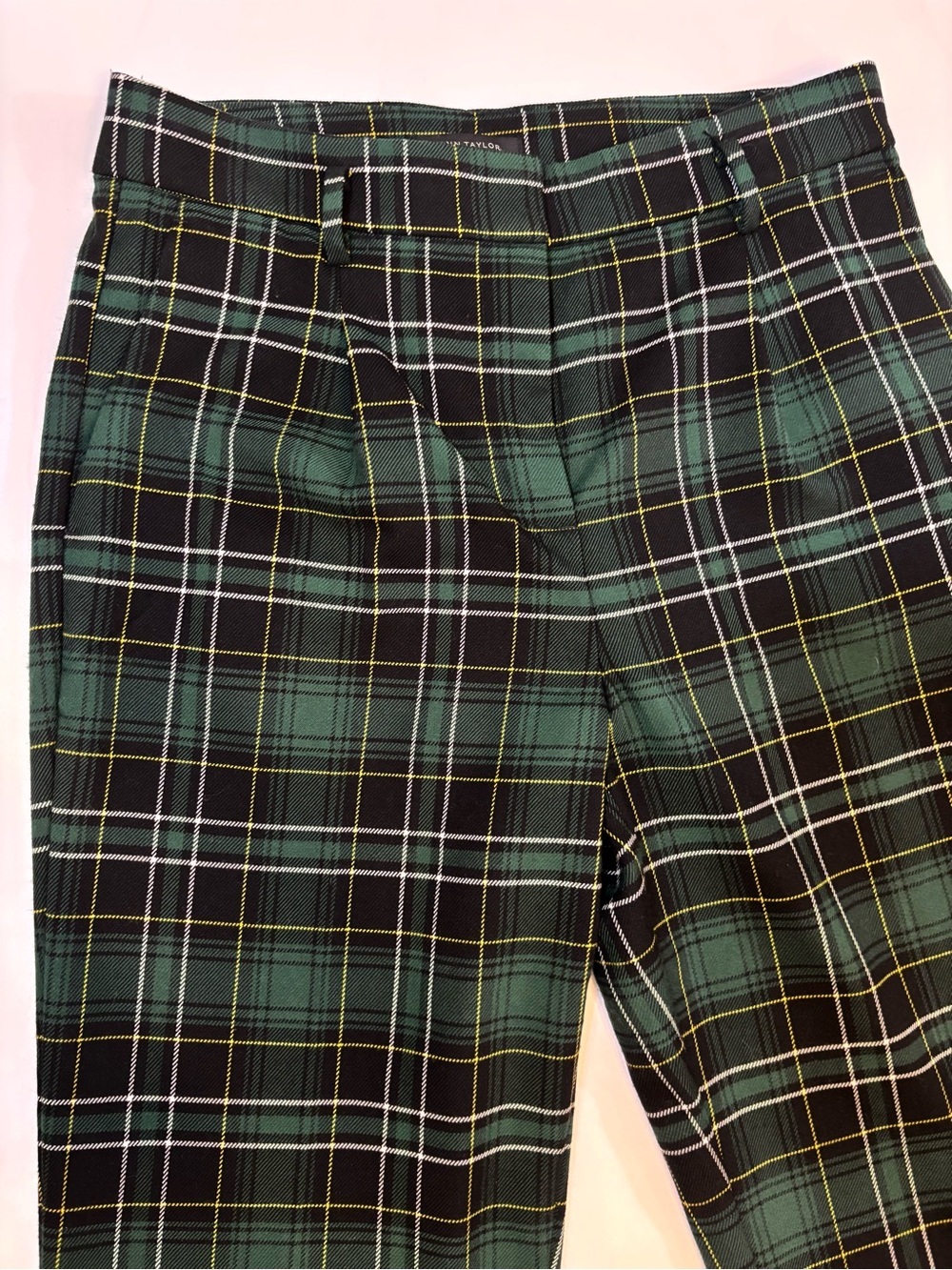 Ann Taylor Green Plaid Women’s Chinos - Picture 3 of 10